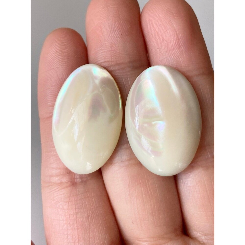 Vintage sterling silver mother of pearl screw back earrings